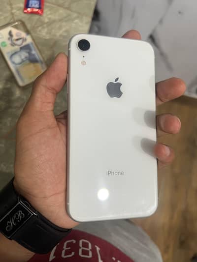 Apple iPhone XR