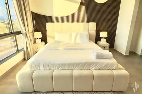 Fully furnished luxury 1 bed apartment available super hot location