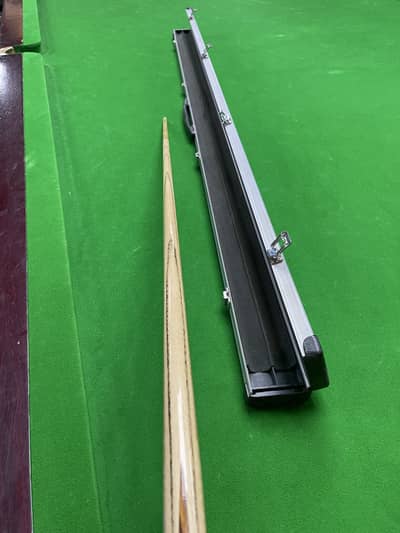 Ra onyx cue for sale with almunium case