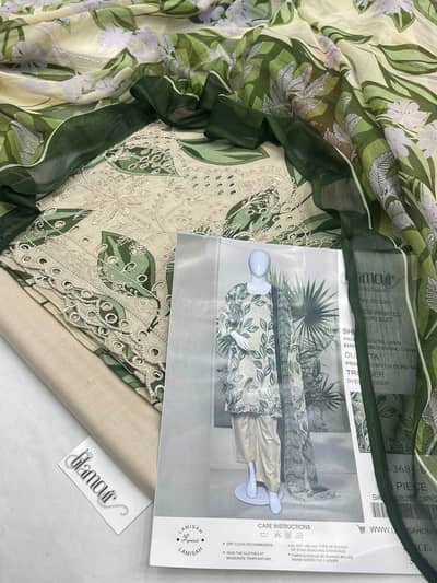 "Glamour Heavy Embroidered Lawn Suit 3Pc Unstitched"