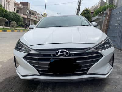 Hyundai Elantra 2023