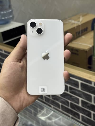 Apple iPhone 13