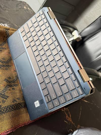 HP CORE I7/10 GEN