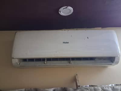 haier 1 ton split ac very good working condition