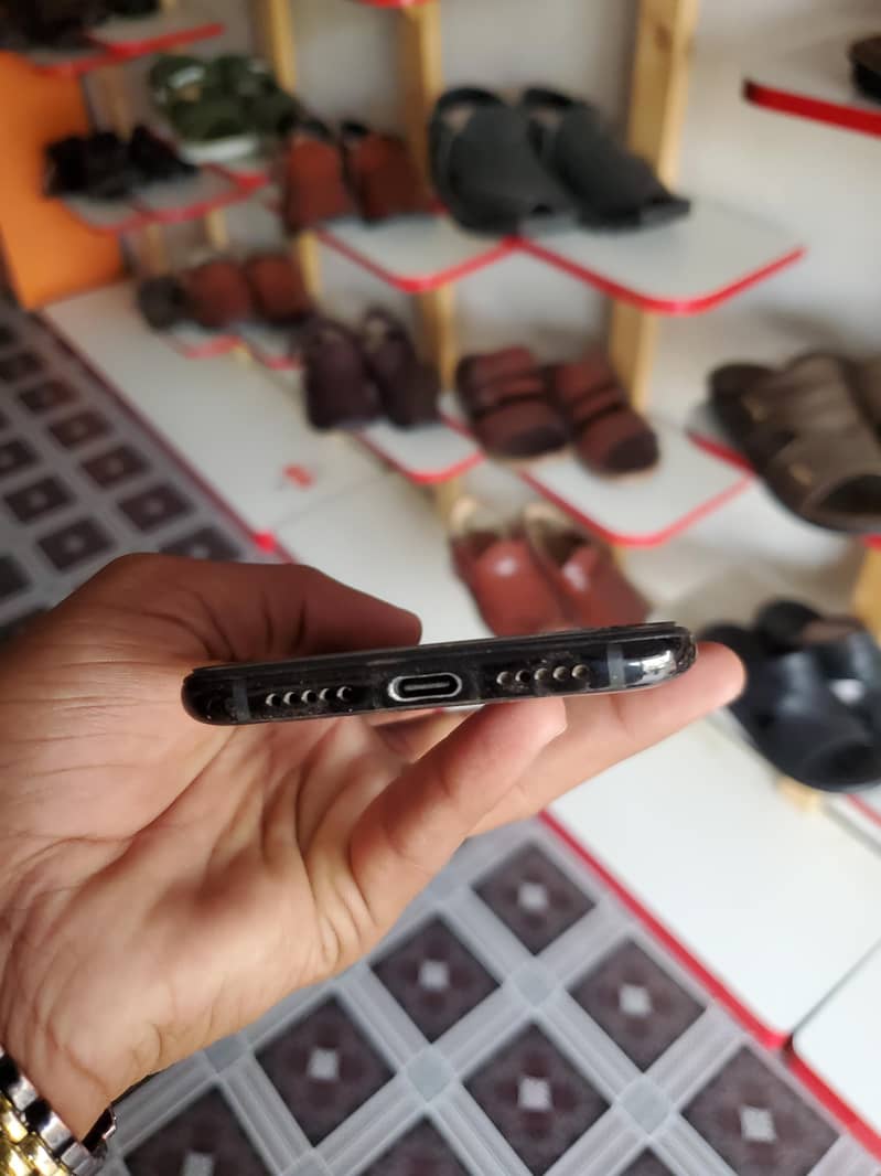 One Plus 6T 3