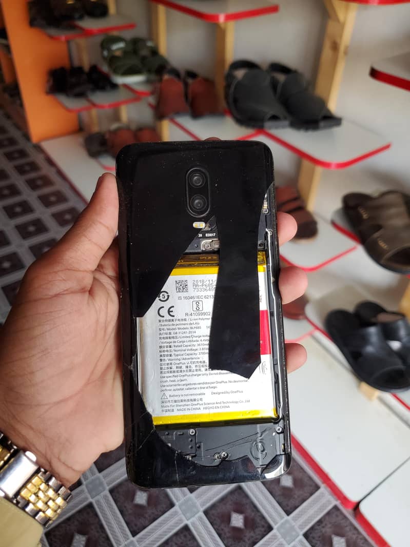 One Plus 6T 5