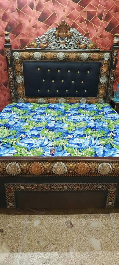 wooden bed set