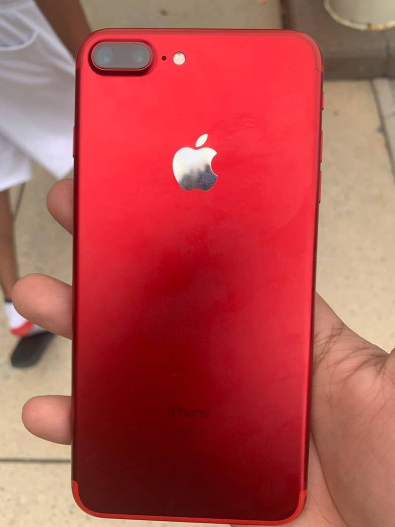 Apple iPhone 7 Plus 0