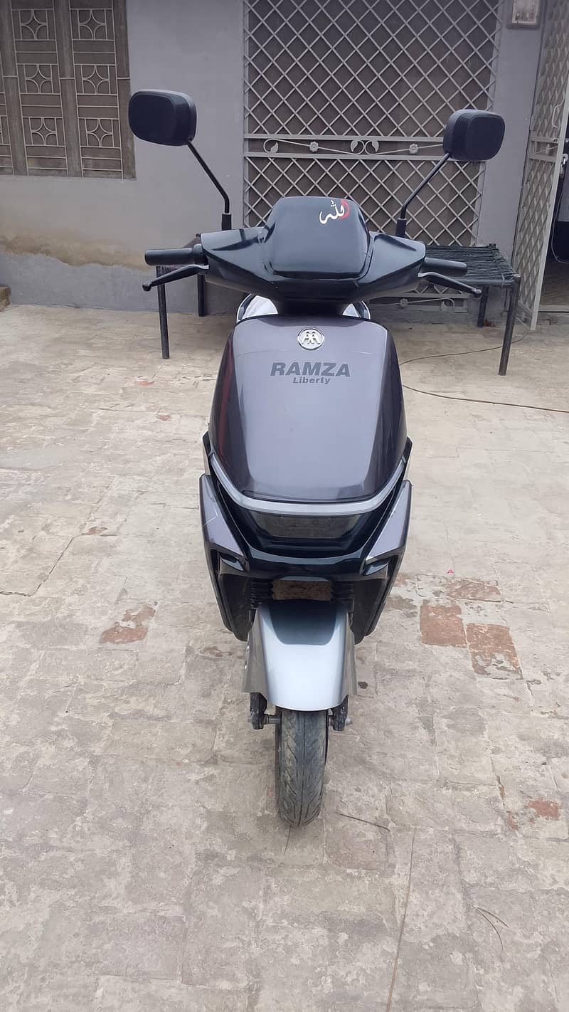 Scooty 1