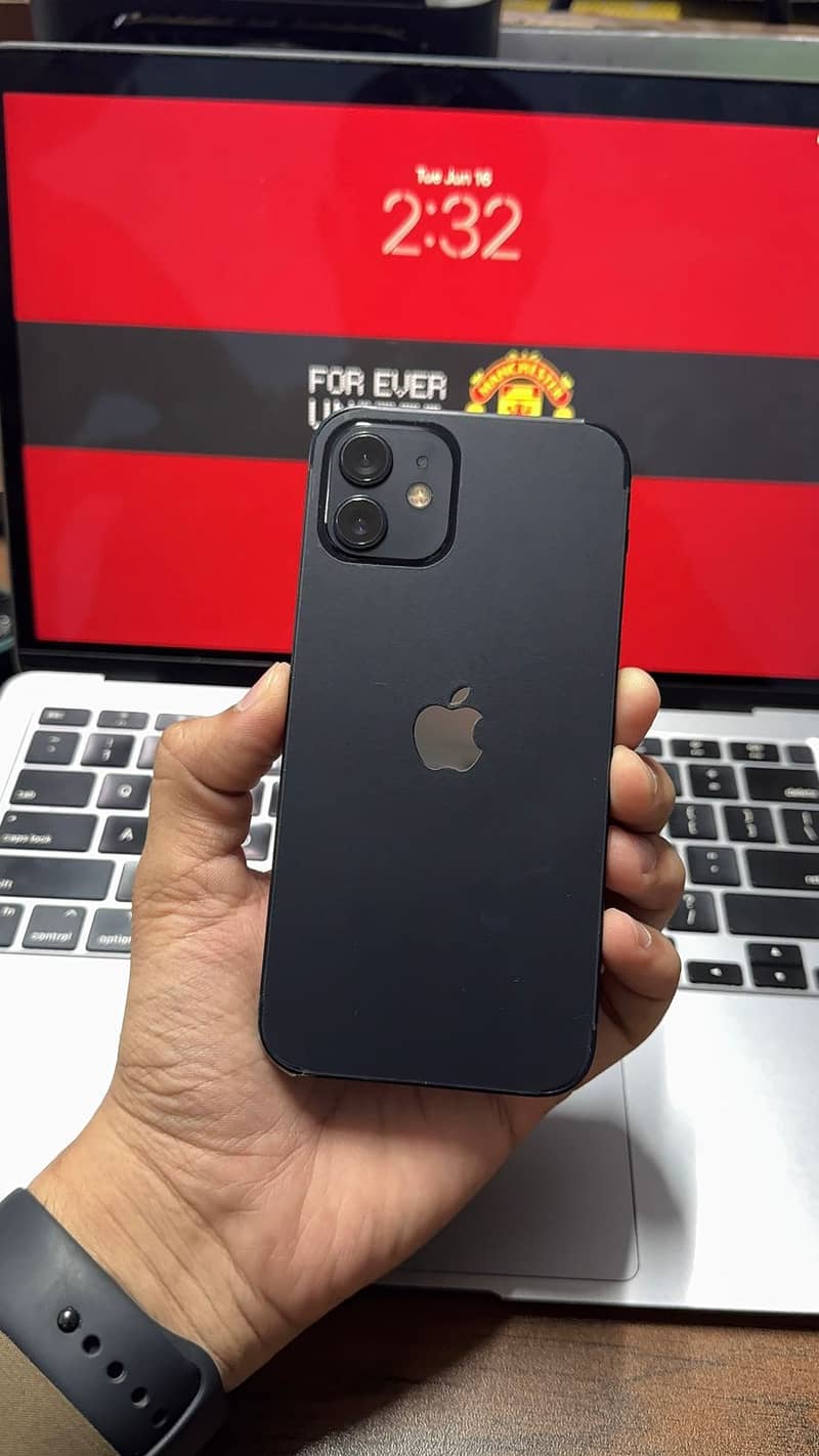 Apple iPhone 12 0