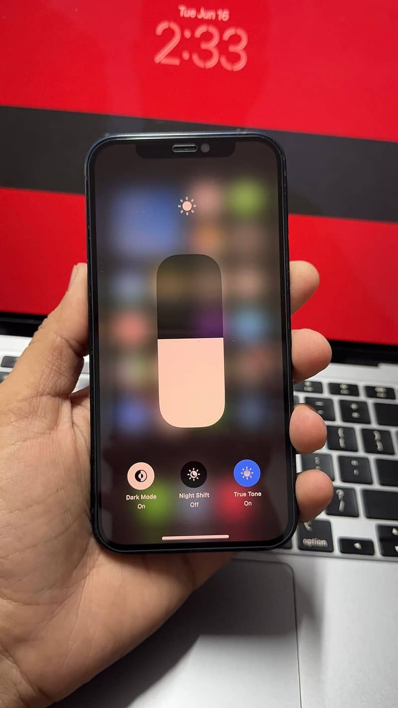 Apple iPhone 12 3