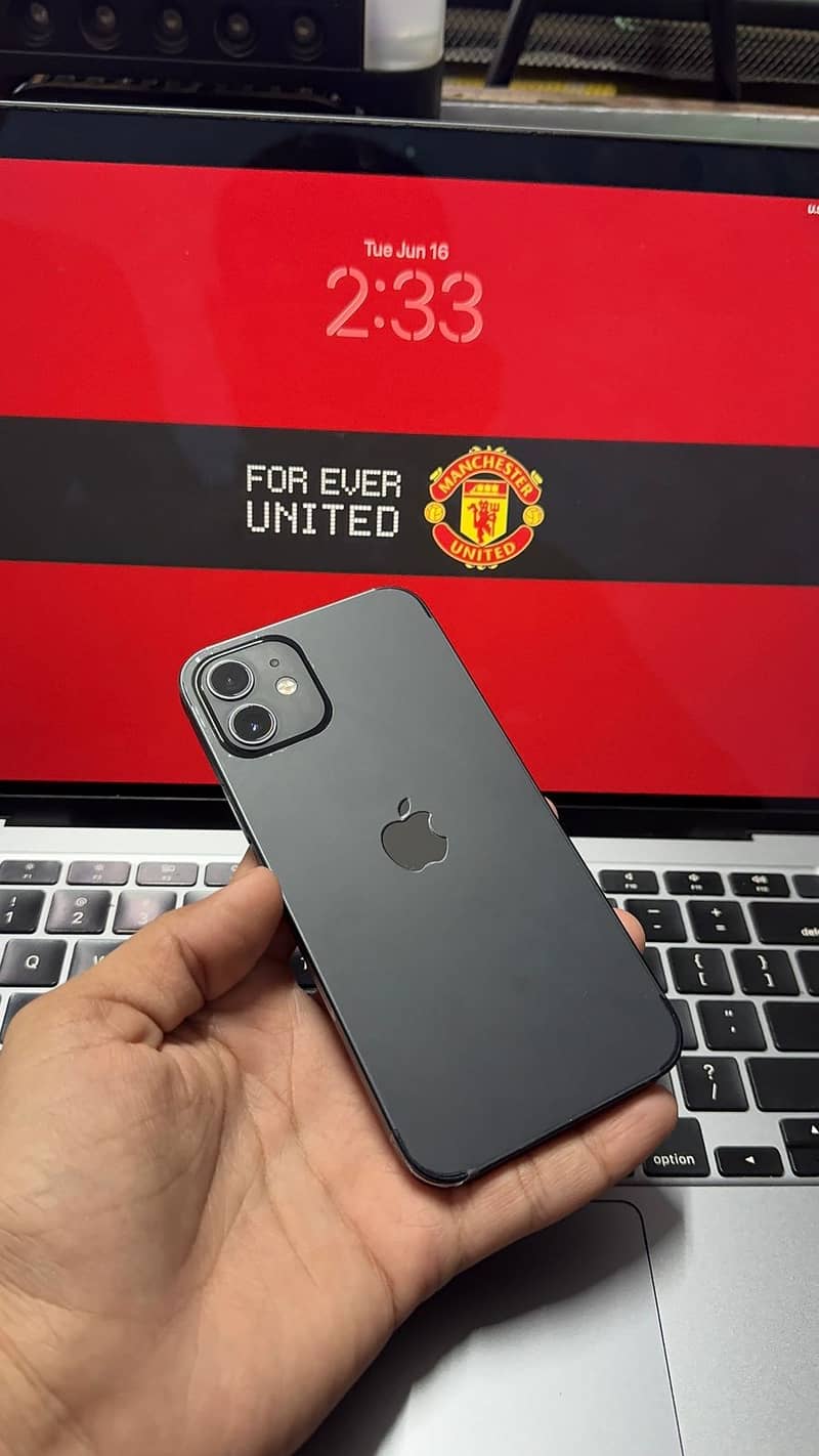 Apple iPhone 12 7