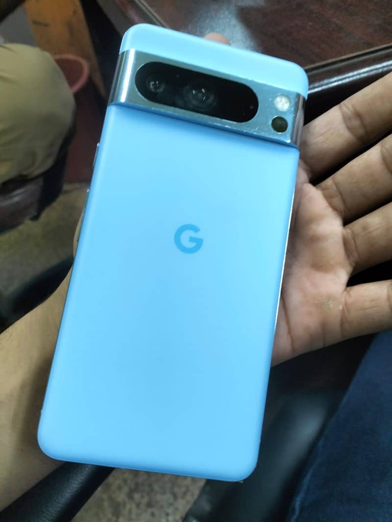 Google Pixel 8 Pro 0