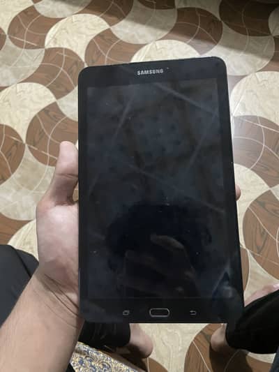 SAMSUNG TAB E