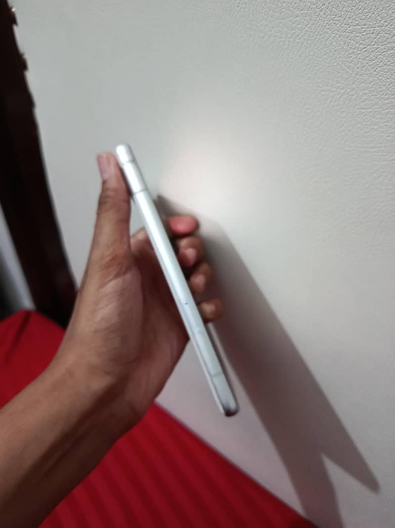Google Pixel 7a 4