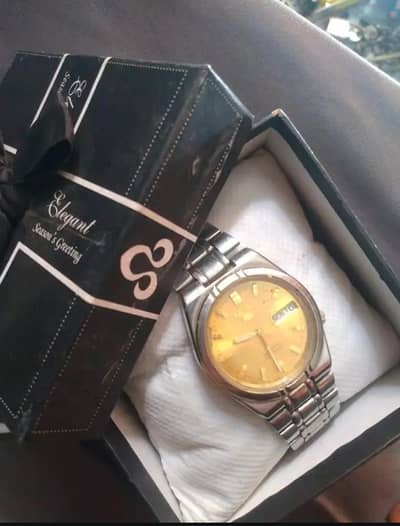 original Seiko vintage watch urgent sale buy price 55k sealing in 20k