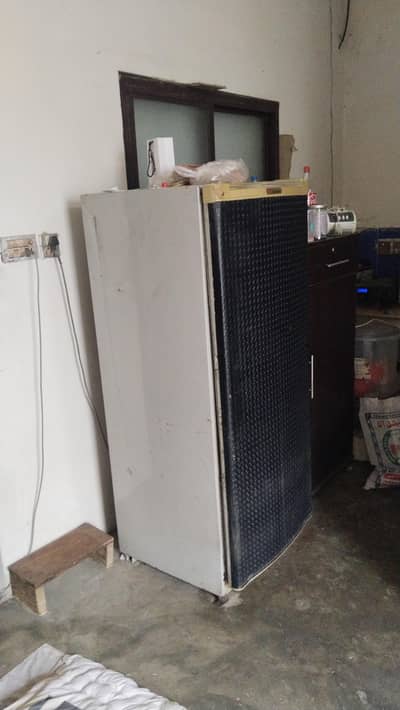 used Dalwance mini fridge