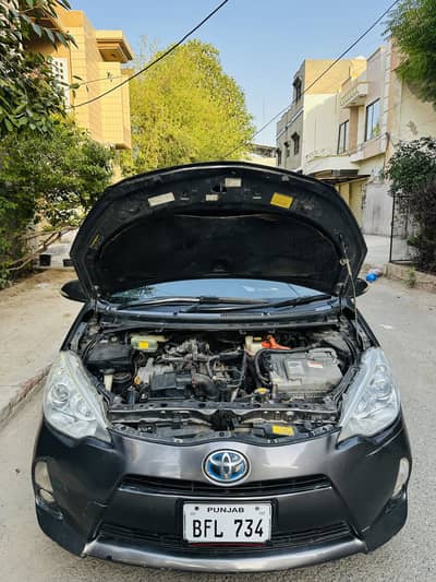 Toyota Aqua 2012