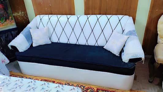 5 seater sofa set for urgent sell