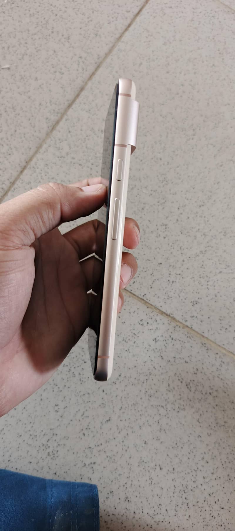 Google Pixel 8 1