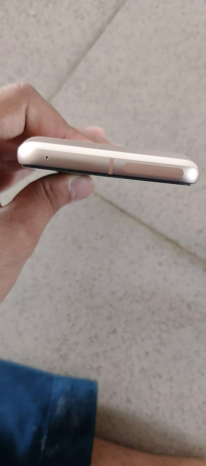 Google Pixel 8 2