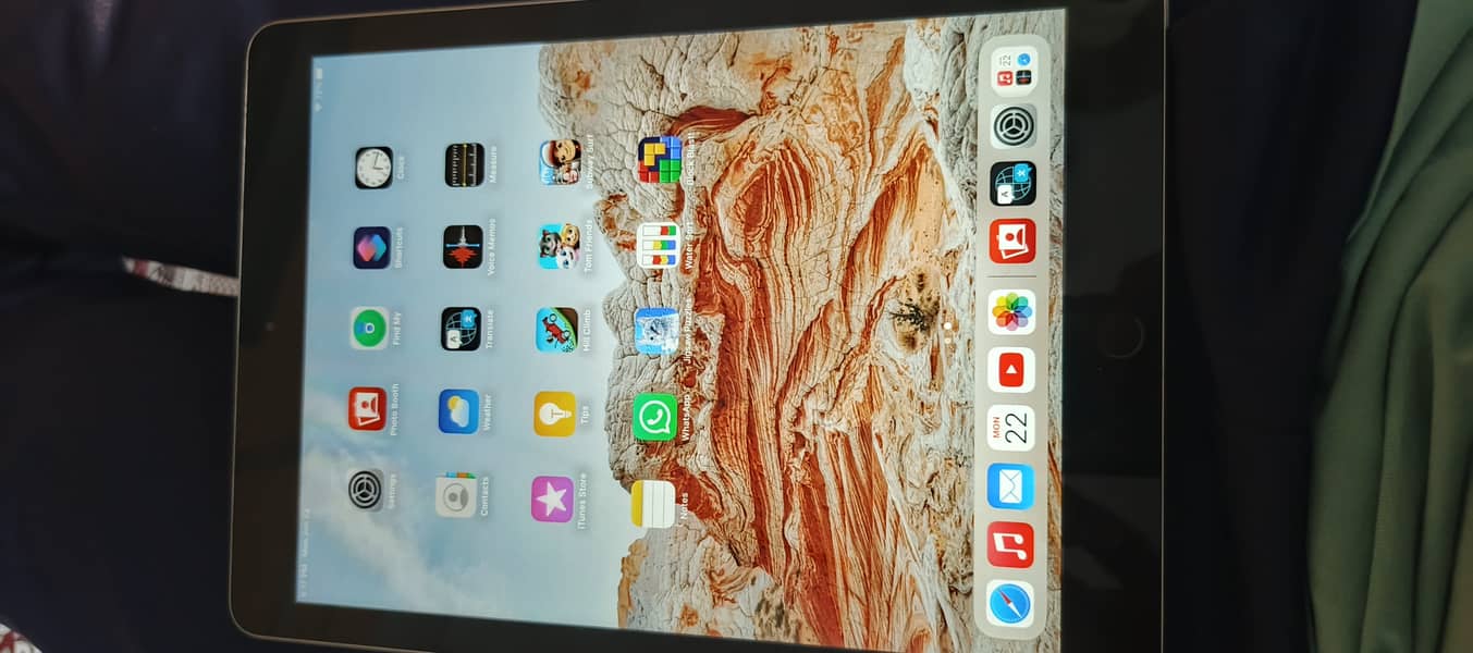 Ipad 5th generation 6