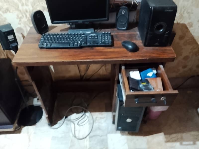 computer table 2