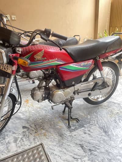 Honda CD-70 2017 (0-3-2-1-8-5-9-0-7-1-0)