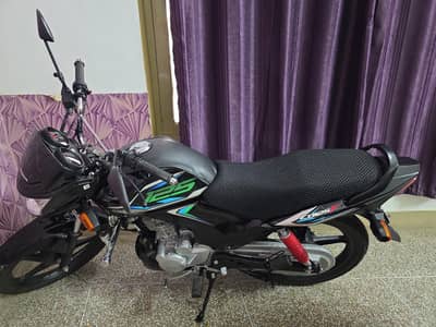 Honda CB125F 2025 For Sale – Only 1,317 KM Driven (Like New)