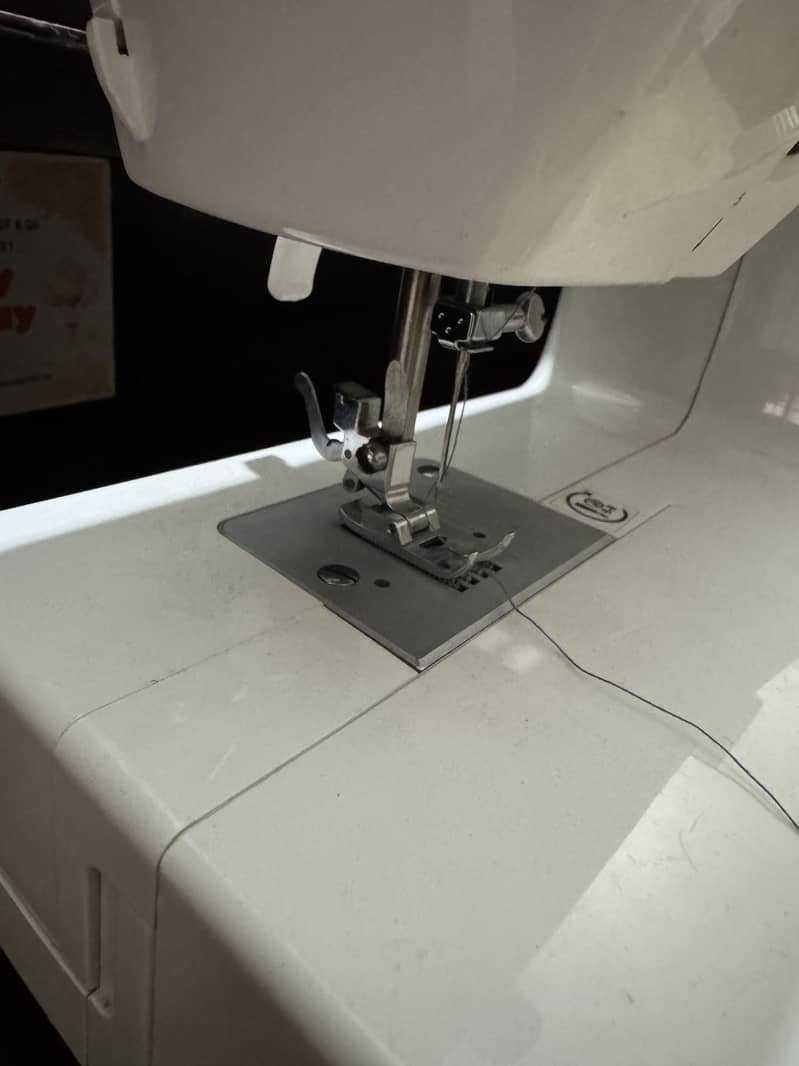 Singer sewing machine 6