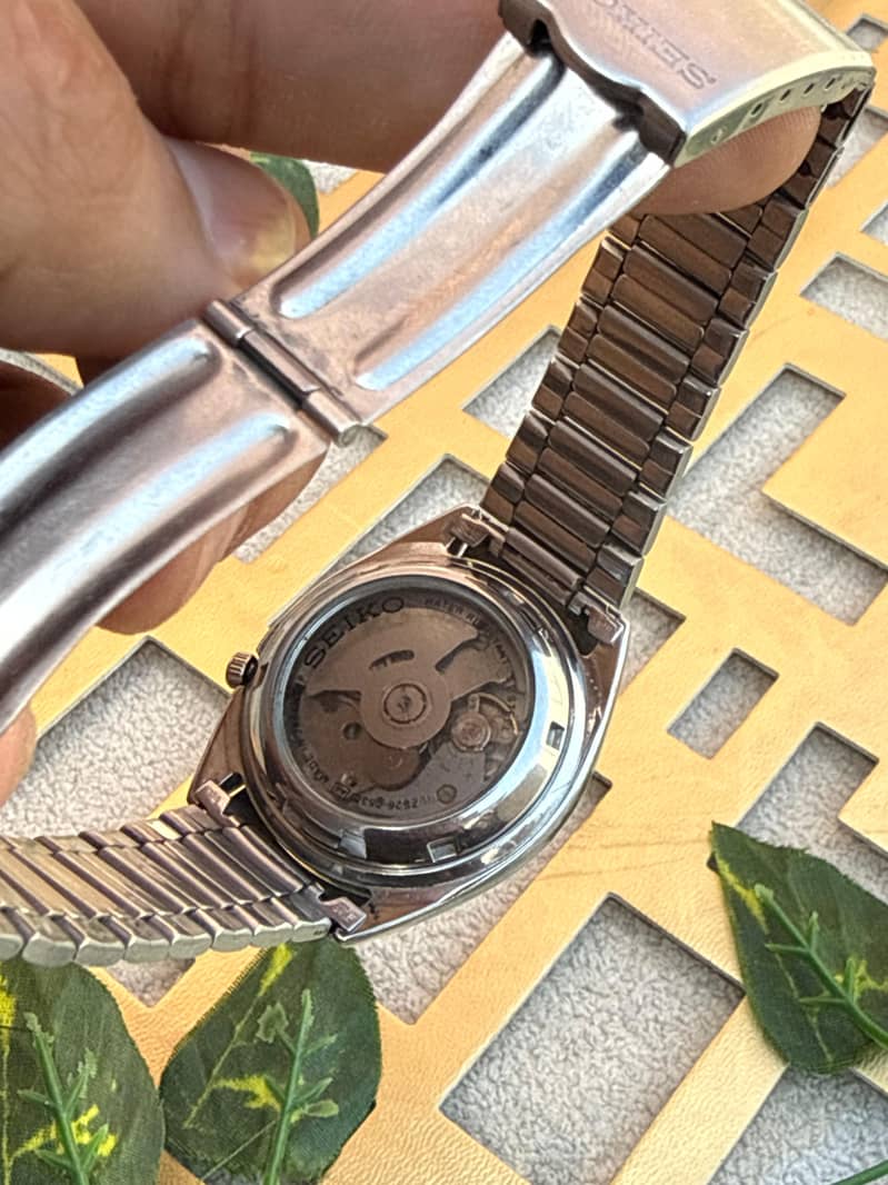 Seiko 5 Automatic 6