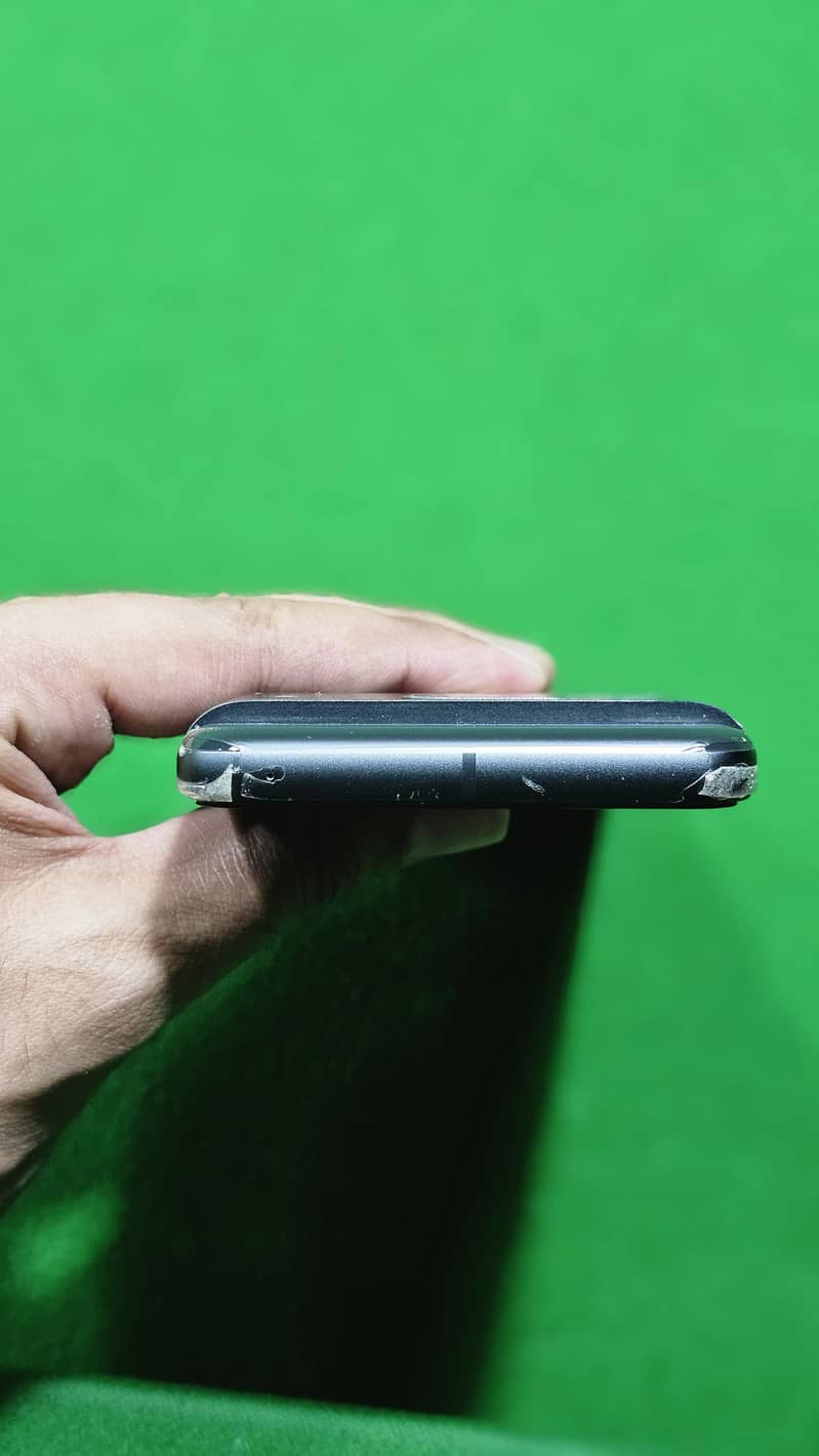 Google Pixel 8 3