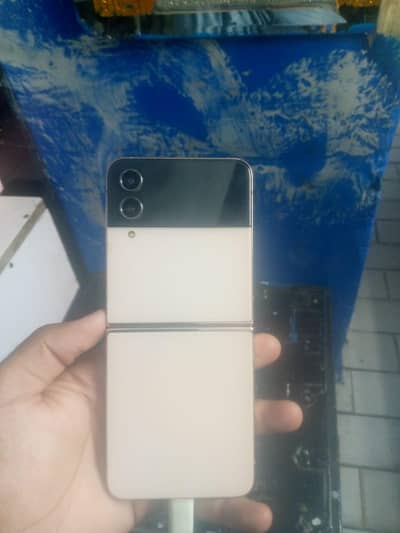 Samsung Mobile Z Flip 4