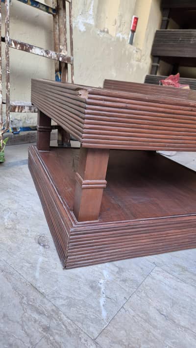 5 piece wooden table set, Modern Design | 2 brown & 3 black