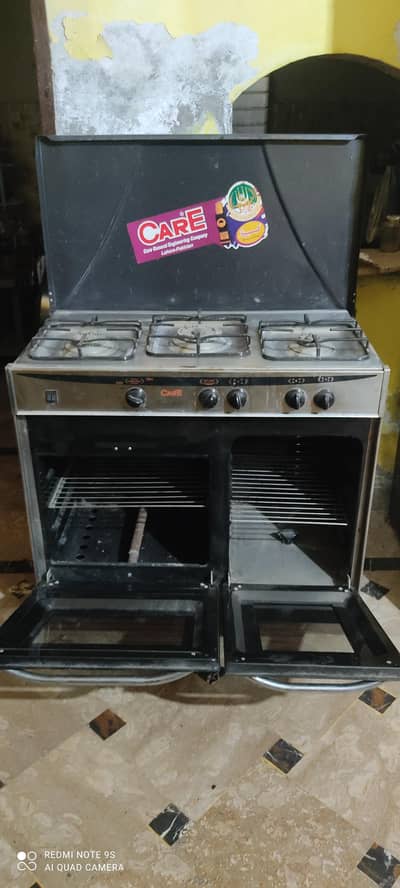 Used Gas stove with Electric oven