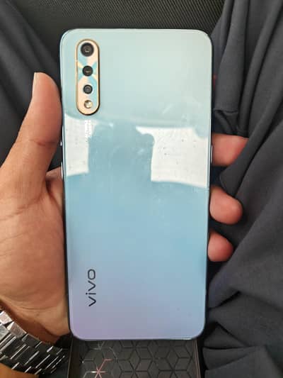 Vivo S1