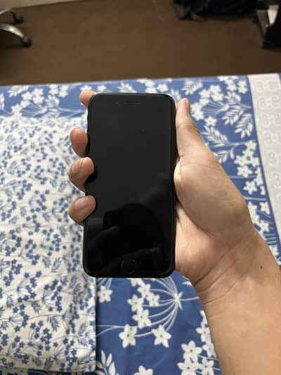 Apple iPhone 7