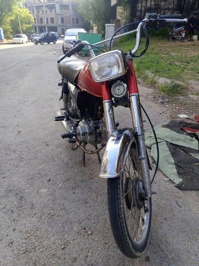 united bike for sale good condition 2020 modal  location bharia town 8