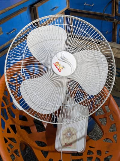 GFC Deluxe 18" Wall Fan for sale – Excellent Condition