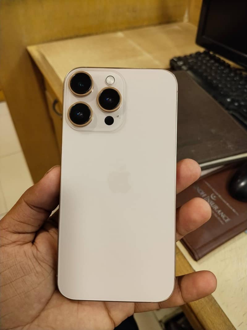Apple iPhone 11 4