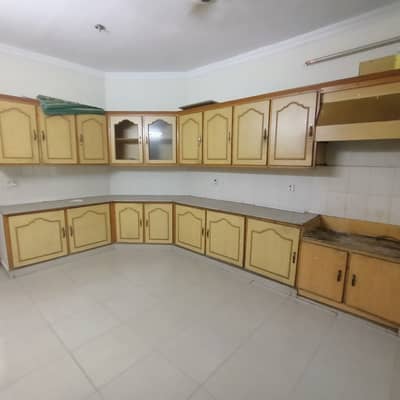 AHMED ASSOCIATES OFFER 20 MARLA LOWER PORTION FOR RENT IN ARCHITECT HOUSING SOCIETY NEAR TO SHUKAT KHANUM HOSPITAL LAHORE.