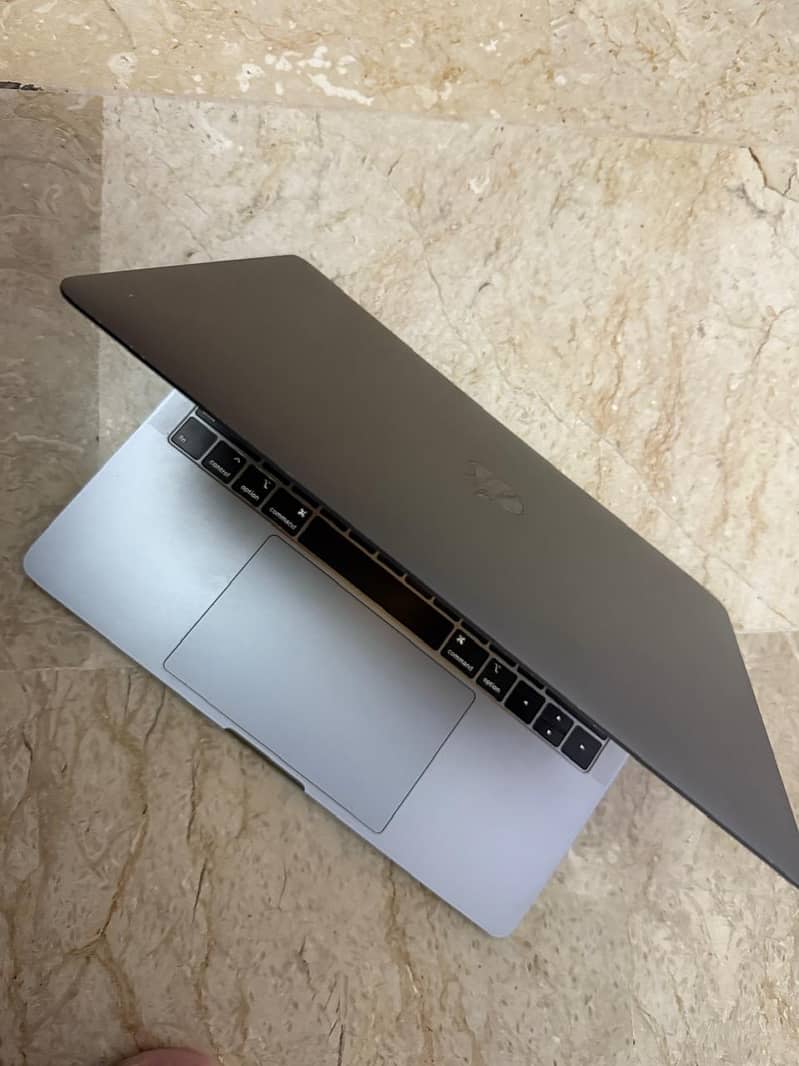 MacBook Pro 2