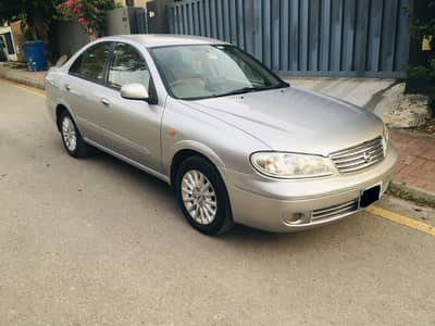 Nissan Sunny 2011