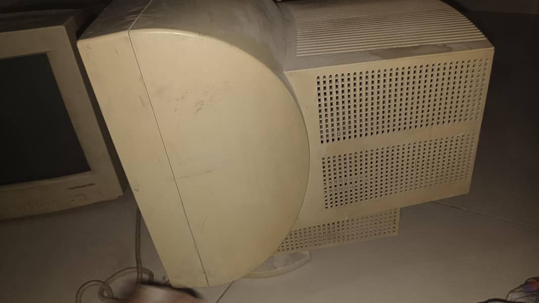 computer 4