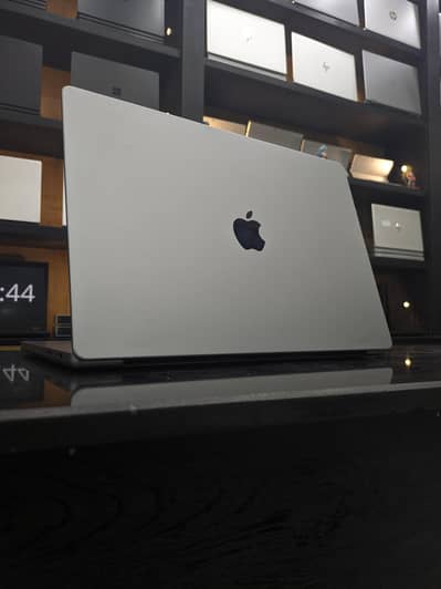Apple MacBook Pro 16 2021 Laptop | M1 Pro