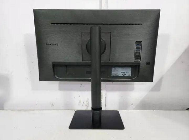 monitor 2
