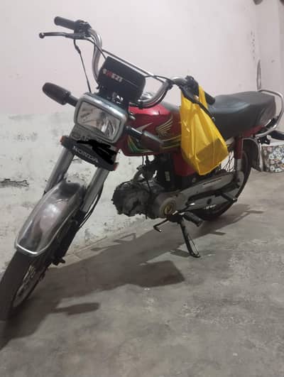 HOnda CD 70 2022