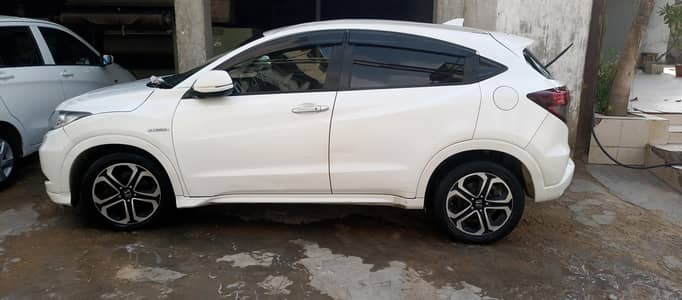 Honda Vezel 2015