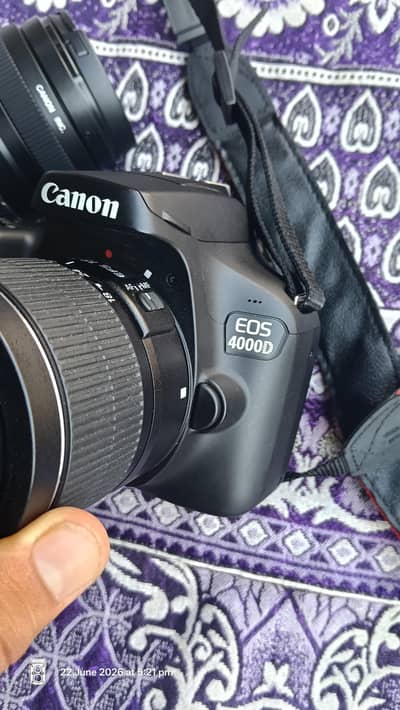 Canon 4000D camera with 2 additional lenses(18-75 and 75-300)