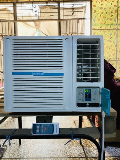 SKYIWOOD 0.75 TON DC INVERTOR WINDOW AC